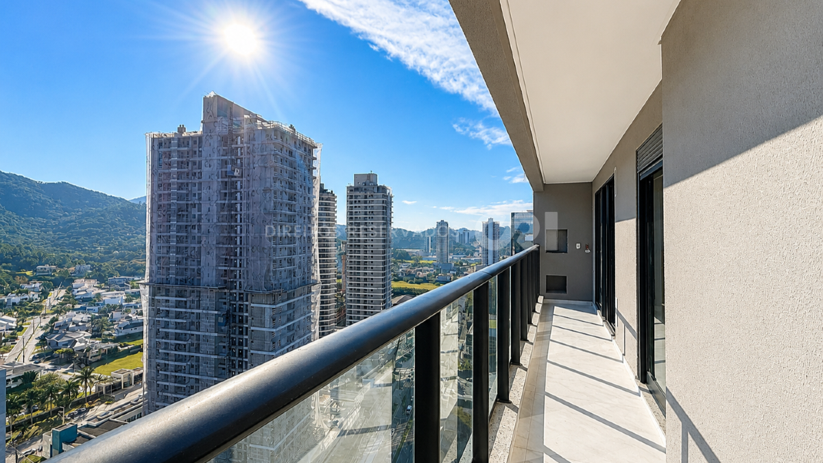Apartamento com 3 suítes no Sky Brava na Praia Brava em Itajaí