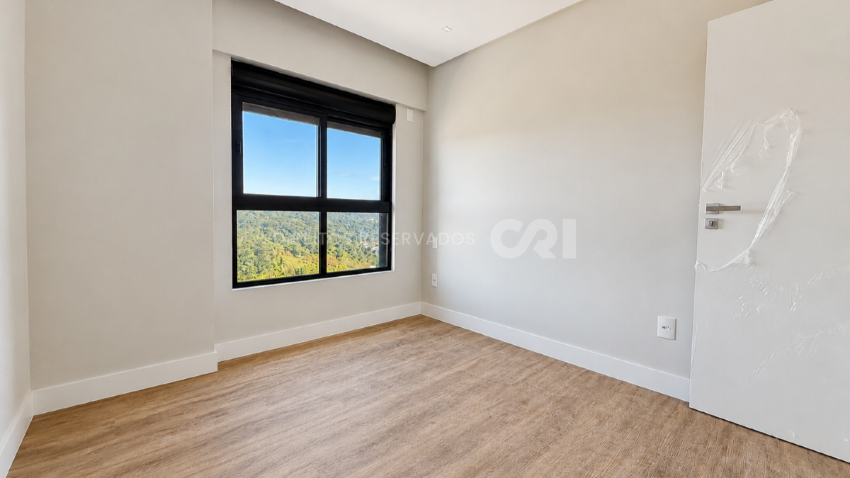 Apartamento com 3 suítes no Sky Brava na Praia Brava em Itajaí