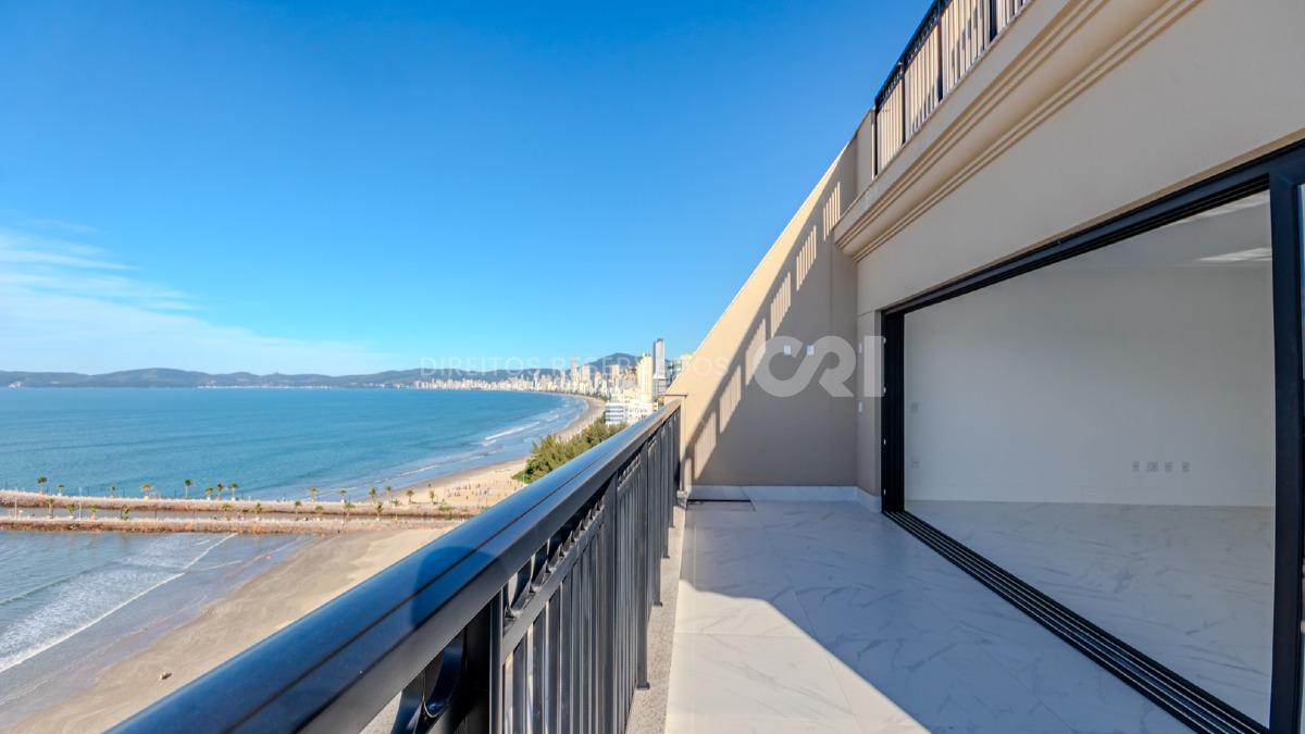 Apartamento 266m² com 4 Suítes no Edifício La Dolce Vita no Centro em Itapema