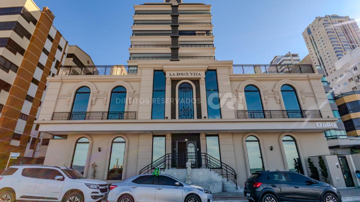 Apartamento 266m² com 4 Suítes no Edifício La Dolce Vita no Centro em Itapema