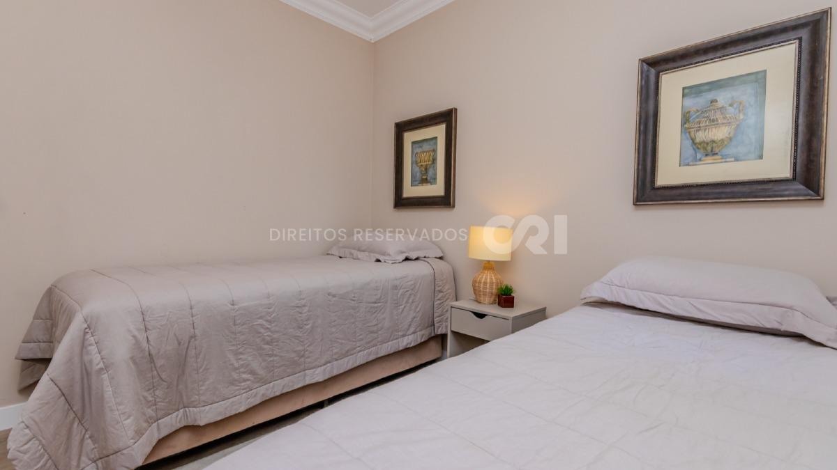 Apartamento com 3 Quartos no Edifício Mont Blanc no Centro de Balneário Camboriú