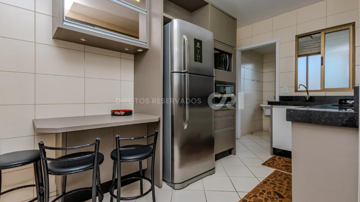 Apartamento com 3 Quartos no Edifício Mont Blanc no Centro de Balneário Camboriú