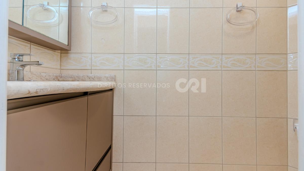 Apartamento com 3 Quartos no Edifício Mont Blanc no Centro de Balneário Camboriú