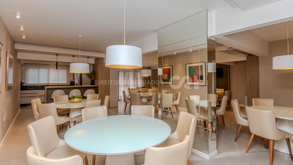 Apartamento com 3 Quartos no Edifício Mont Blanc no Centro de Balneário Camboriú