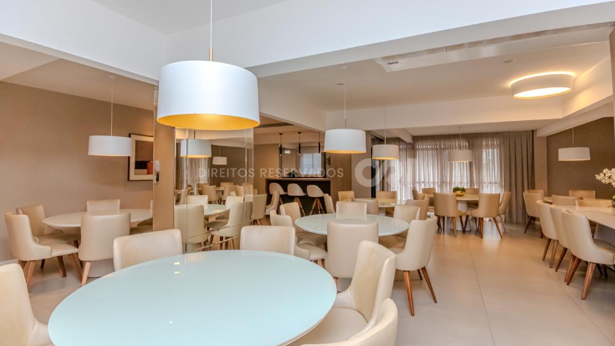 Apartamento com 3 Quartos no Edifício Mont Blanc no Centro de Balneário Camboriú