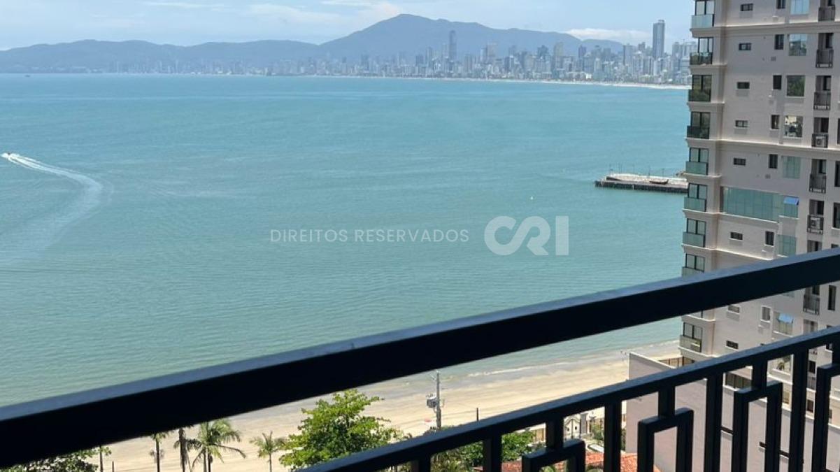 Apartamento com 4 Suítes no Residencial Magnólia no Canto da praia, Itapema