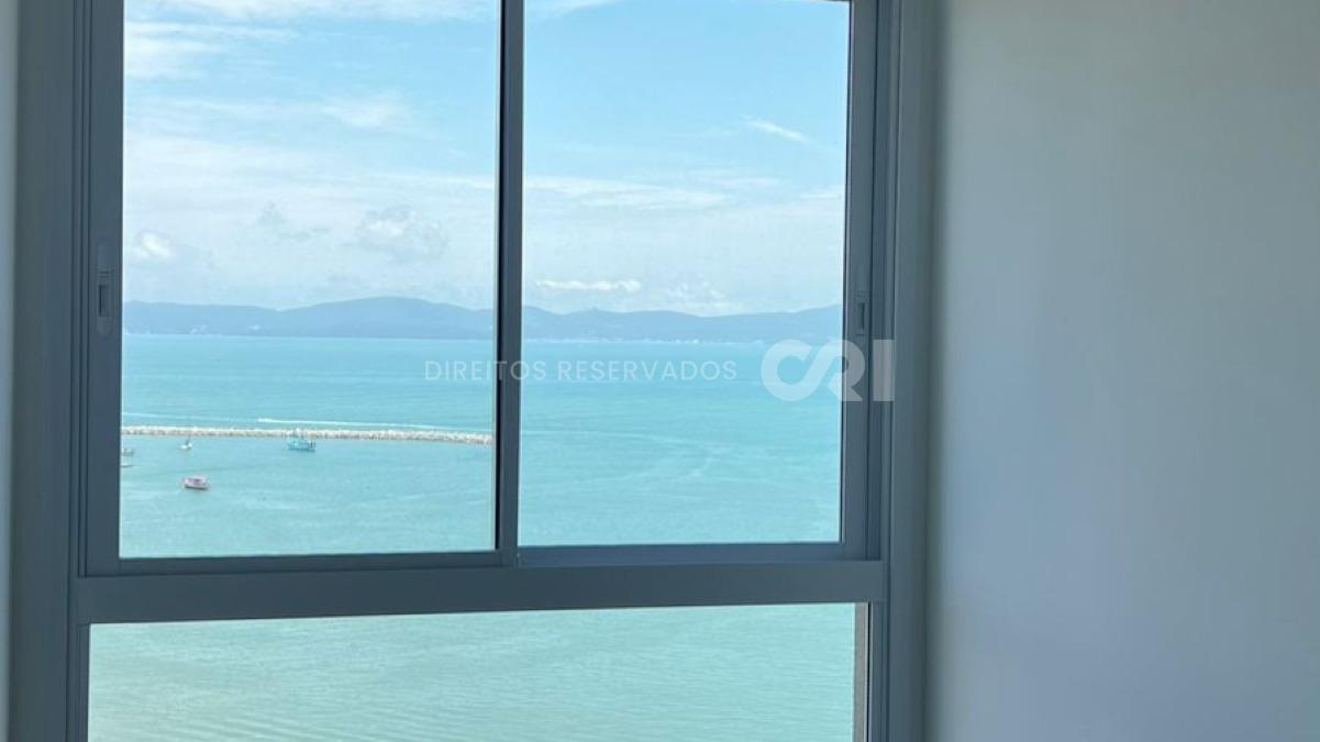 Apartamento com 4 Suítes no Residencial Magnólia no Canto da praia, Itapema