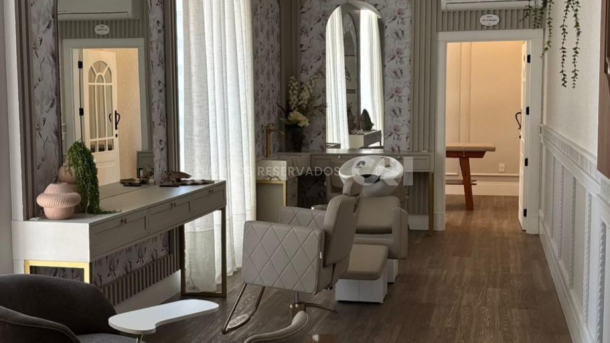 Apartamento com 4 Suítes no Residencial Magnólia no Canto da praia, Itapema