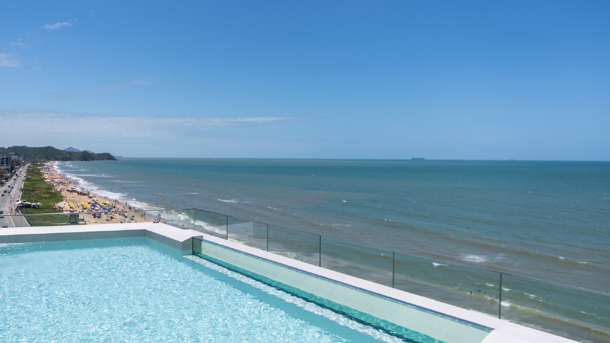 Apartamento no Edifício Bravo com 04 suítes na Praia Brava em Itajaí