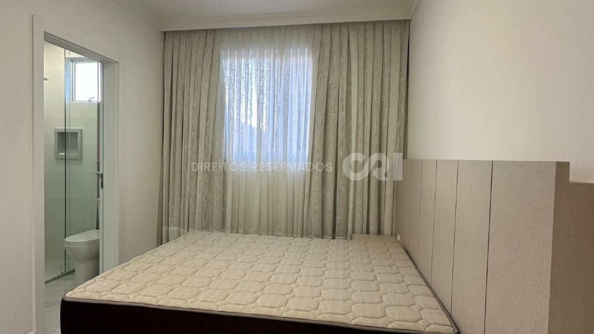 Apartamento com 2 Suítes no Château Avenue no Morretes, Itapema