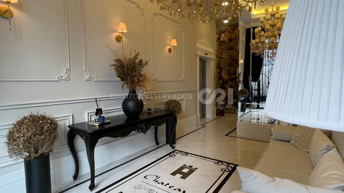 Apartamento com 2 Suítes no Château Avenue no Morretes, Itapema