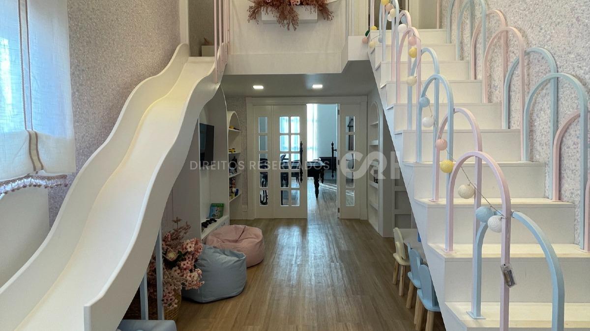 Apartamento com 2 Suítes no Château Avenue no Morretes, Itapema