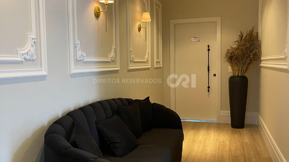 Apartamento com 2 Suítes no Château Avenue no Morretes, Itapema
