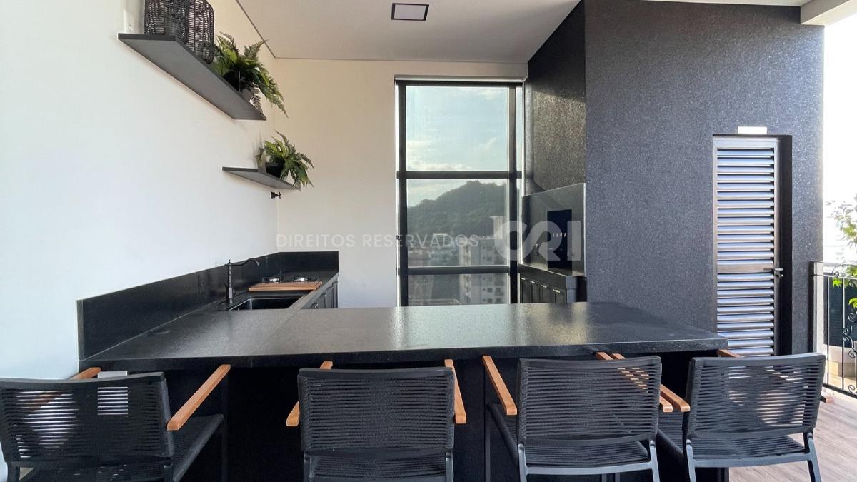 Apartamento com 2 Suítes no Château Avenue no Morretes, Itapema