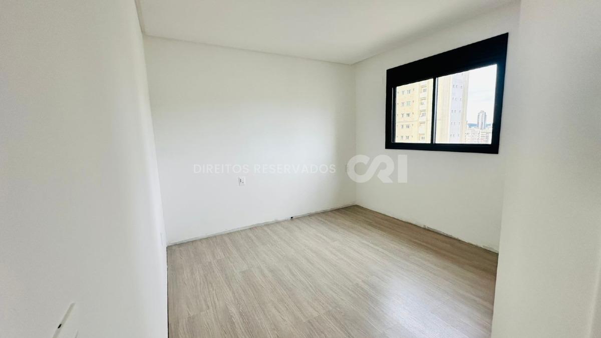 Apartamento com 3 Suítes no Impéria Del Mare em Meia Praia, Itapema