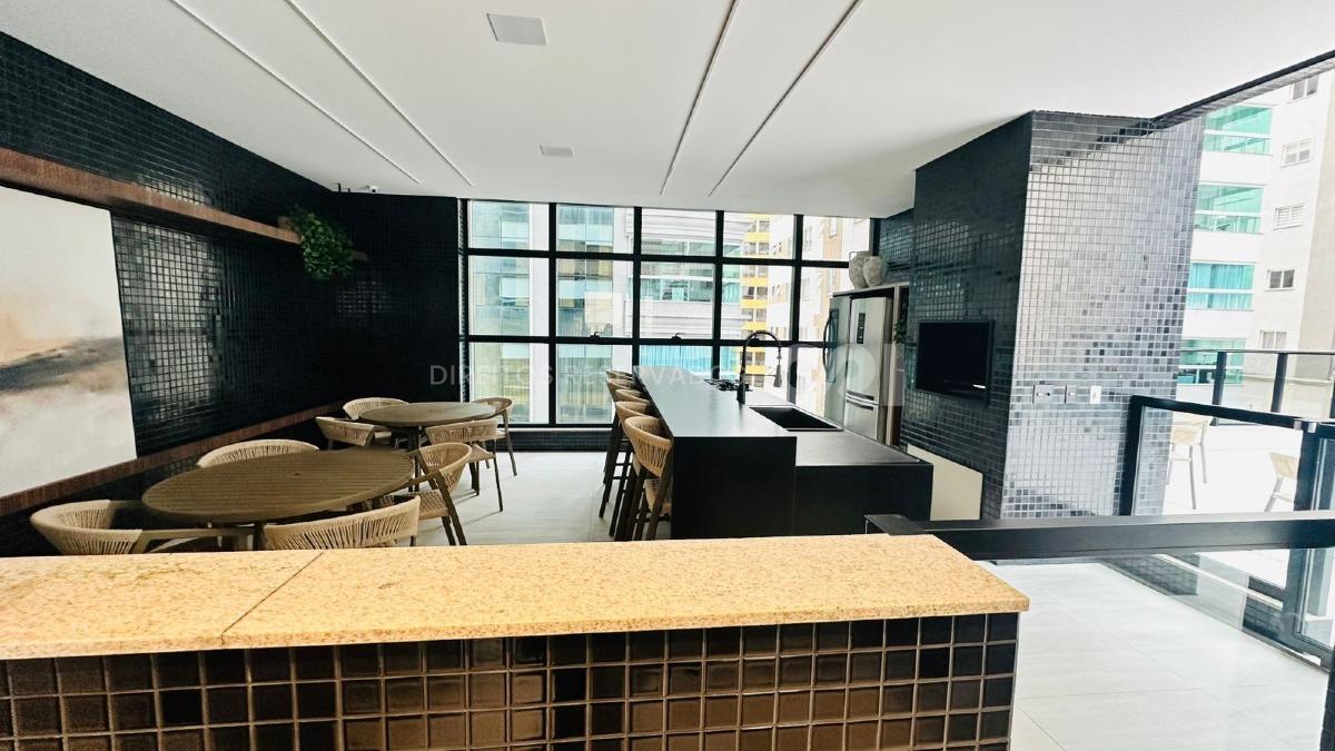 Apartamento com 3 Suítes no Impéria Del Mare em Meia Praia, Itapema