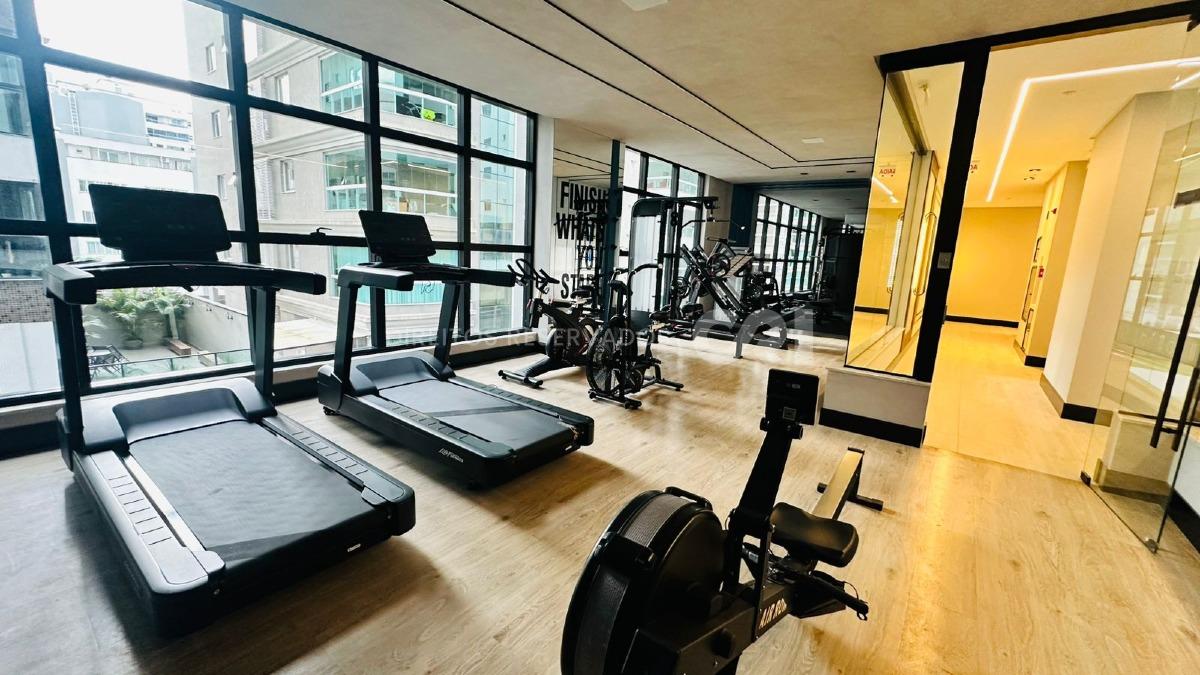Apartamento com 4 Suítes no Impéria Del Mare na Meia Praia, Itapema