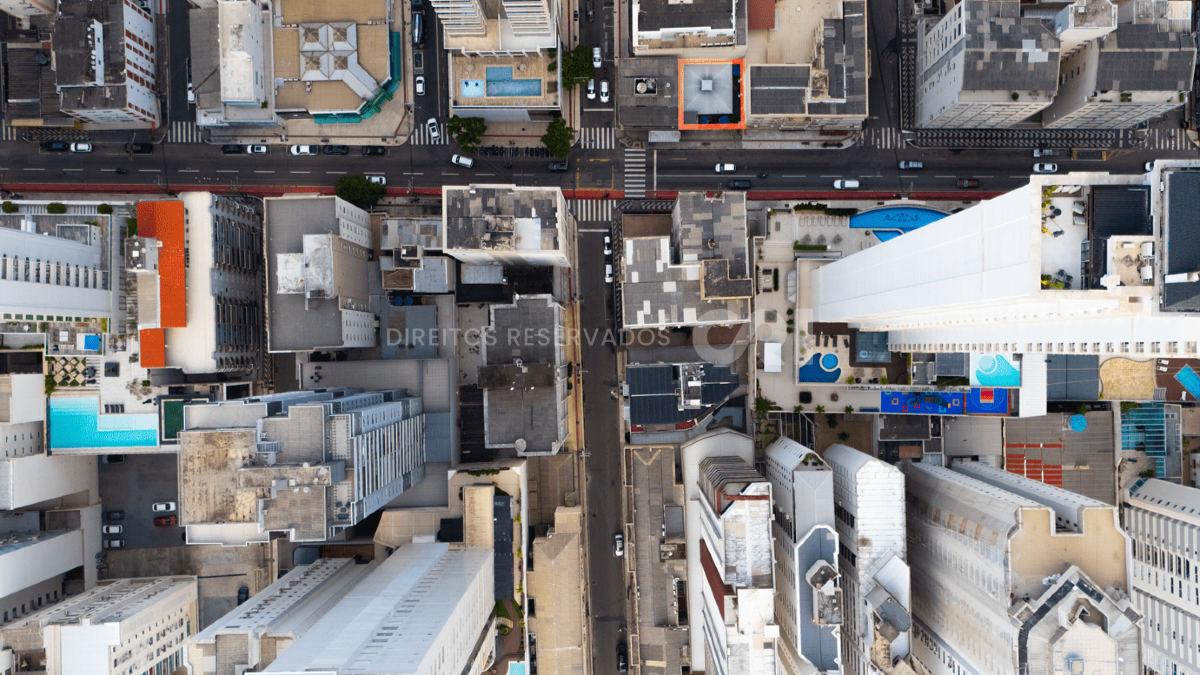 Terreno com 193,36m² no Centro de Balneário Camboriú