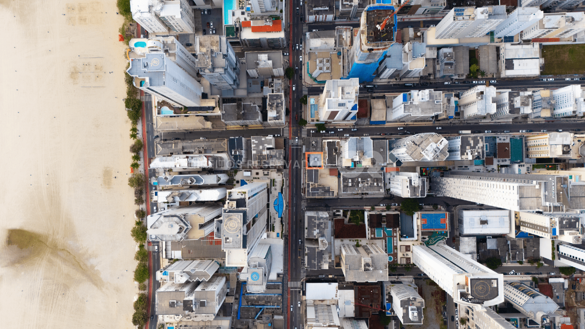 Terreno com 193,36m² no Centro de Balneário Camboriú