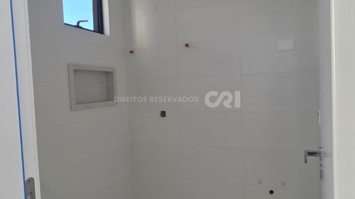 Apartamento com 3 Suítes no Palazzo Parigi na Meia Praia, Itapema