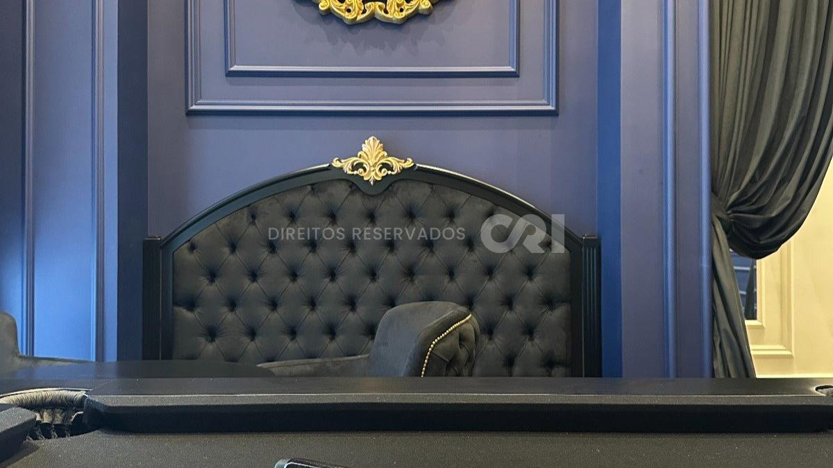Apartamento com 3 Suítes no Palazzo Parigi na Meia Praia, Itapema