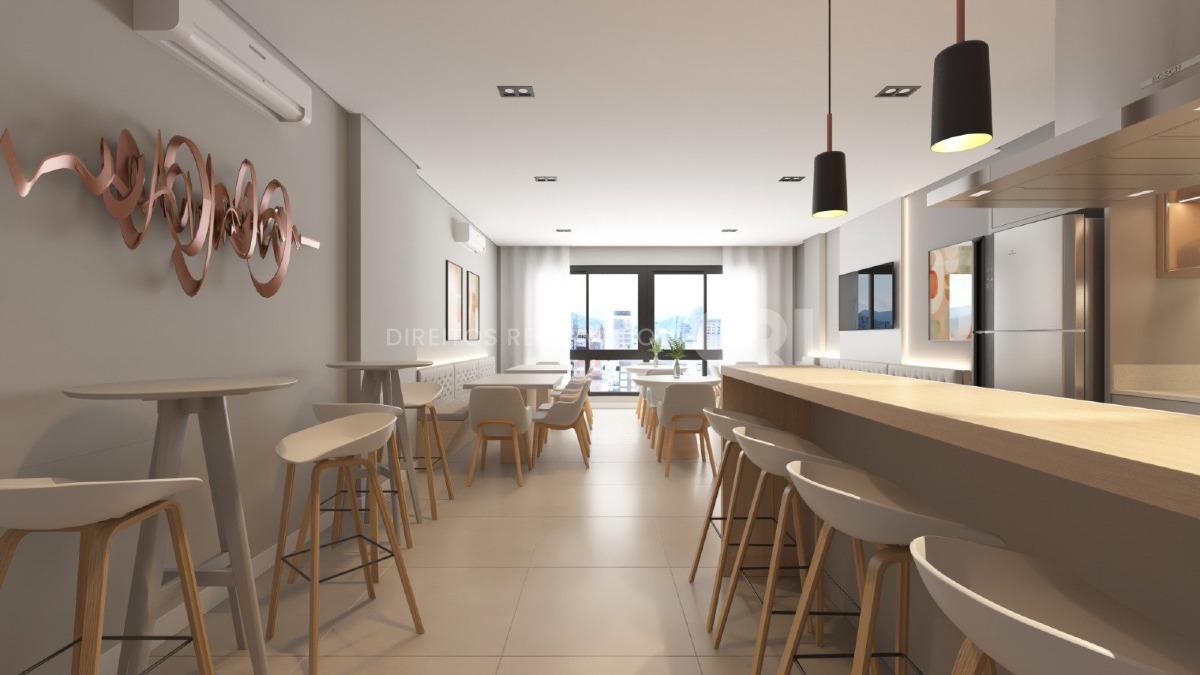 Apartamento com 2 Quartos no Residencial Ilha Di Cretta no Centro de Balneário Camboriú