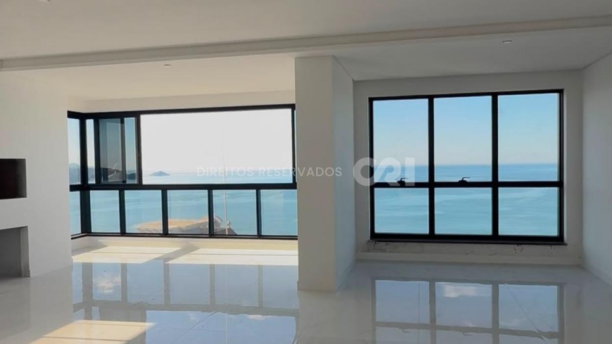 Apartamento com vista mar, 4 Suítes no Villa Maiorca na Meia Praia, Itapema