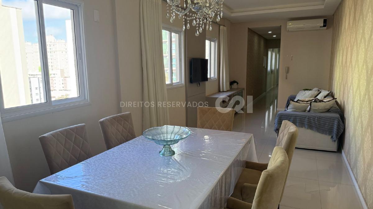 Apartamento com 3 Suítes no Grand Place na Meia Praia, Itapema