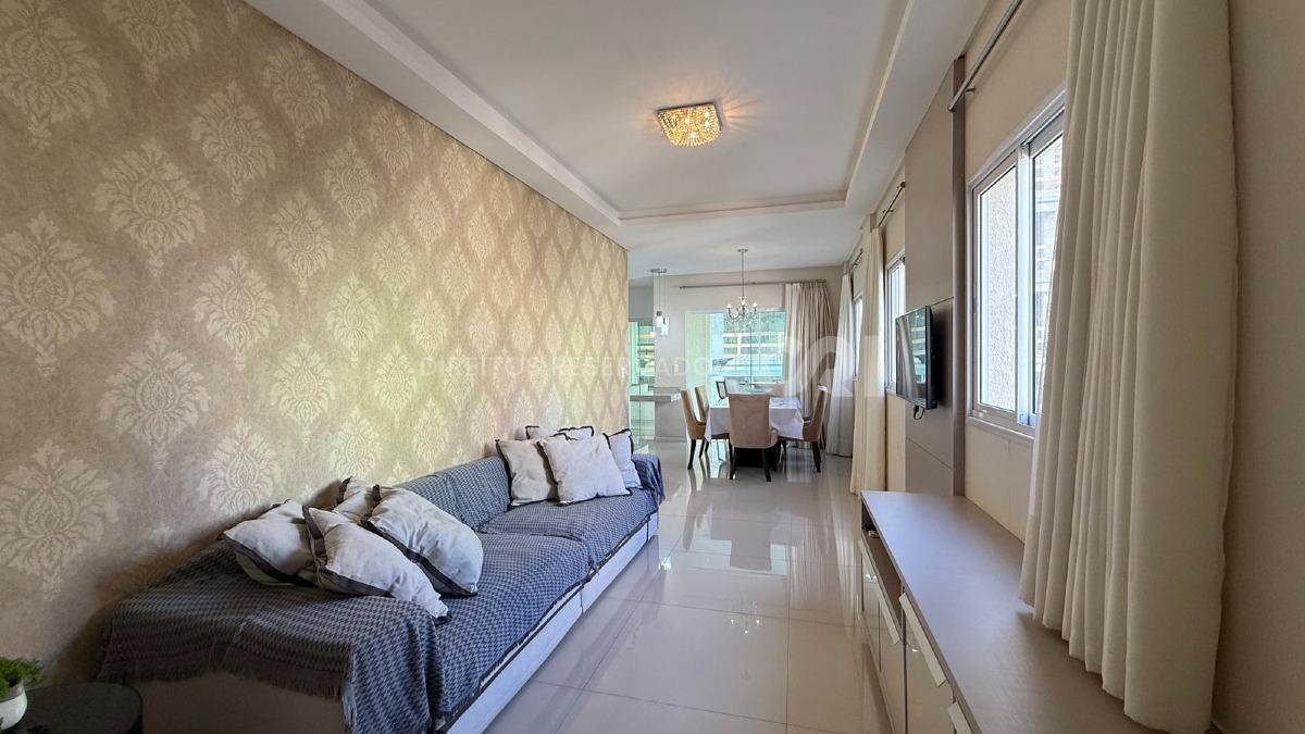 Apartamento com 3 Suítes no Grand Place na Meia Praia, Itapema