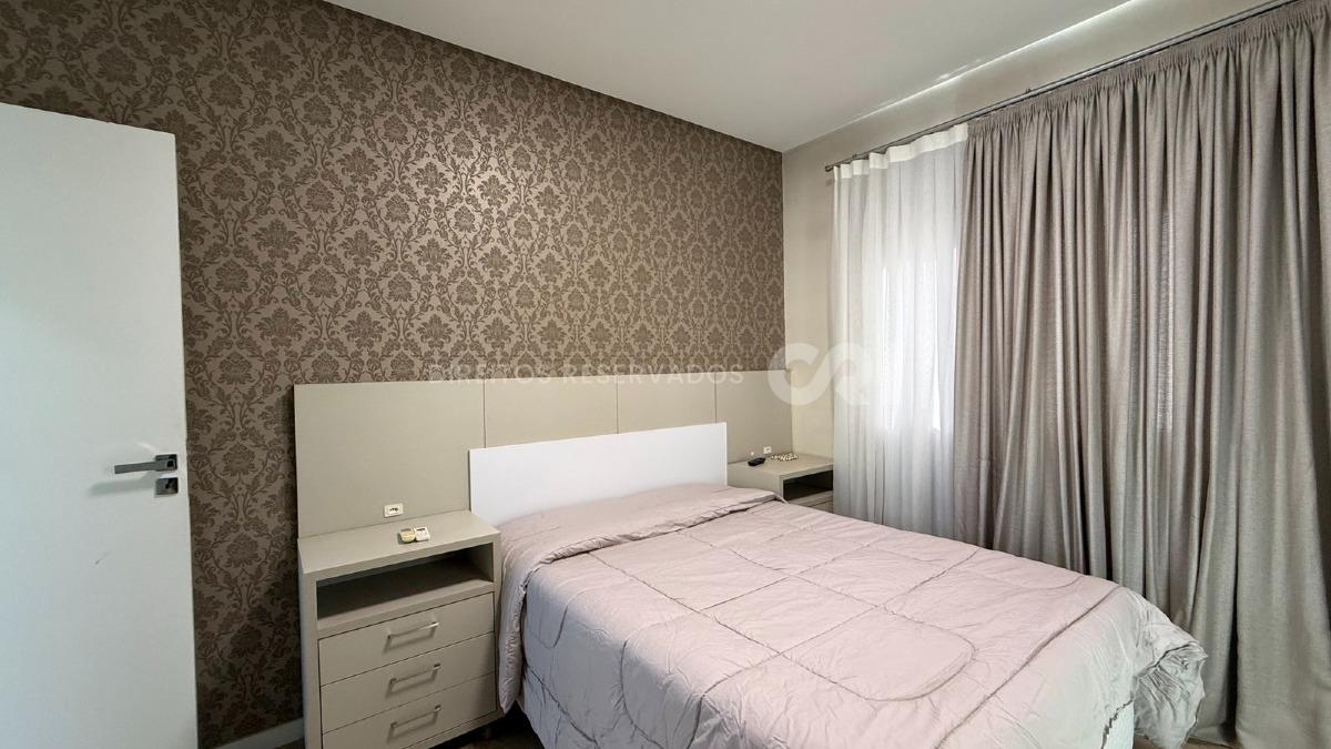 Apartamento com 3 Suítes no Grand Place na Meia Praia, Itapema