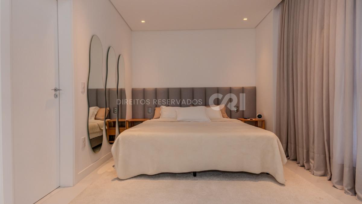 Apartamento com 4 suítes no Las Brisas Residence no Pioneiros em Balneário Camboriú