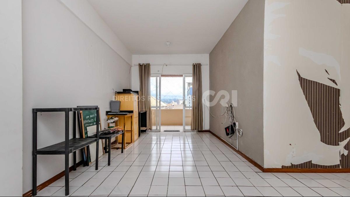 Apartamento com 2 Quartos no Edifício Dona Herta no Centro de Balneário Camboriú