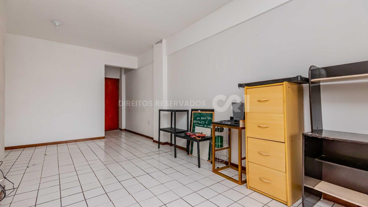 Apartamento com 2 Quartos no Edifício Dona Herta no Centro de Balneário Camboriú