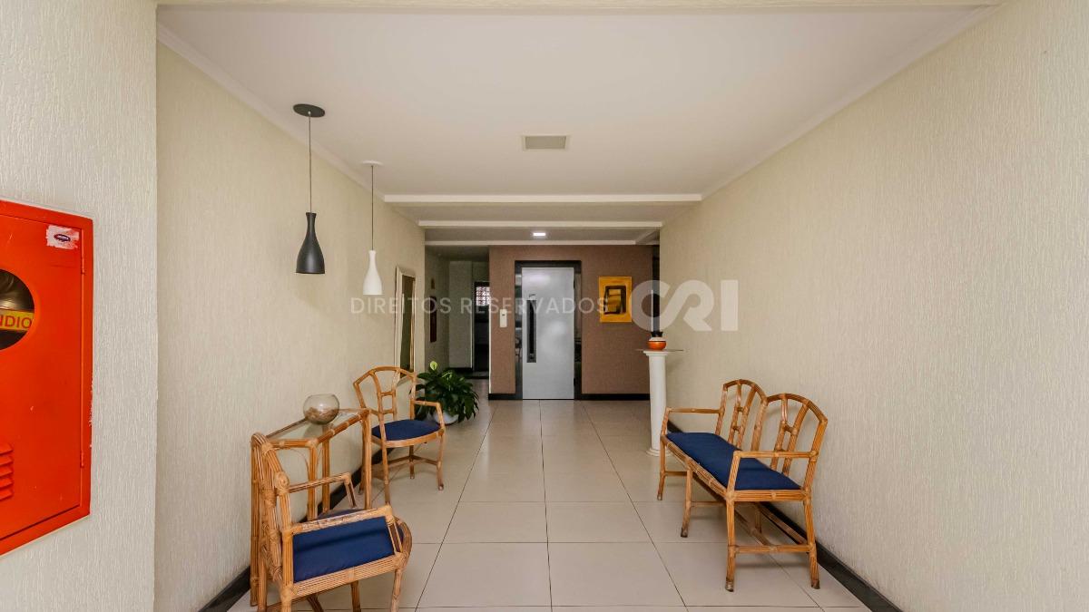 Apartamento com 2 Quartos no Edifício Dona Herta no Centro de Balneário Camboriú