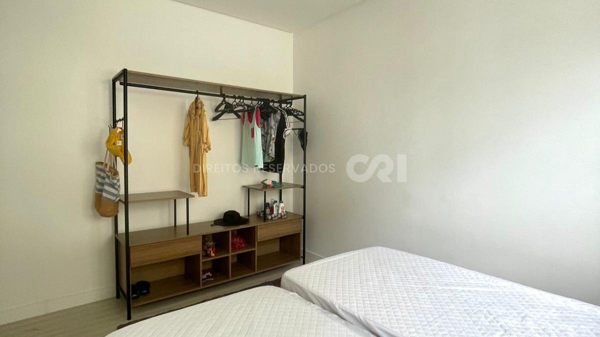 Apartamento com 4 Quartos no Grand Soleil na Meia Praia, Itapema