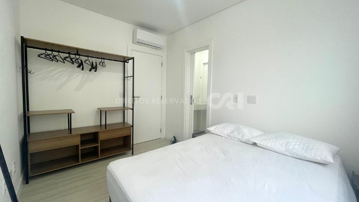Apartamento com 4 Quartos no Grand Soleil na Meia Praia, Itapema