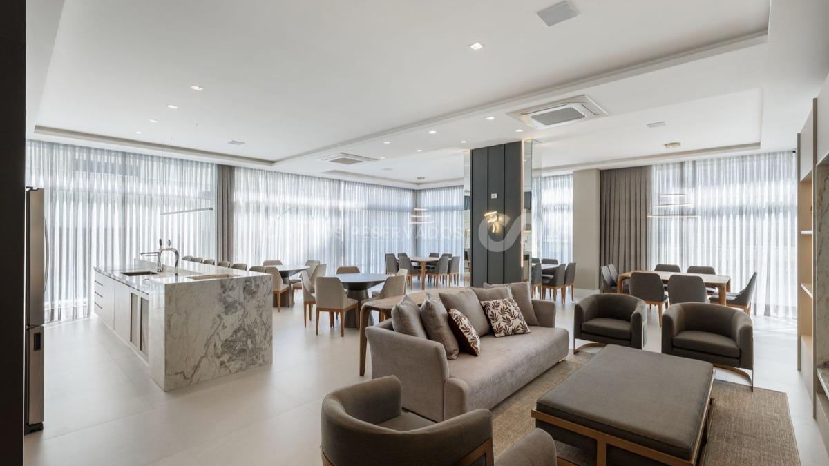 Apartamento com 4 Quartos no Grand Soleil na Meia Praia, Itapema