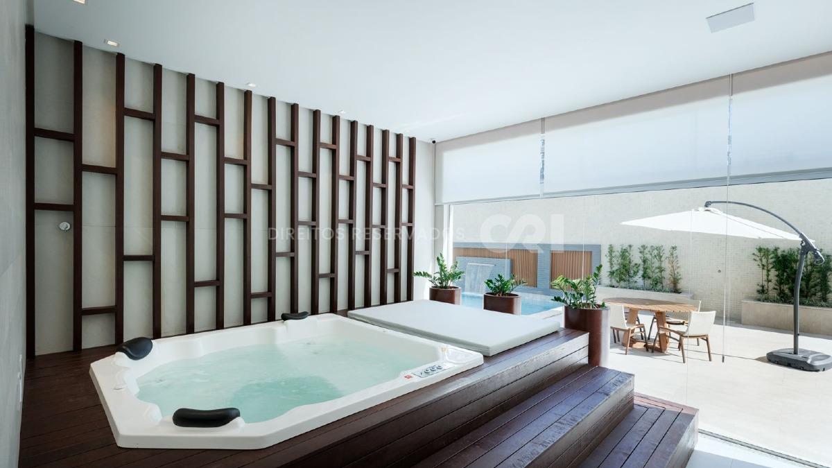 Apartamento com 4 Quartos no Grand Soleil na Meia Praia, Itapema