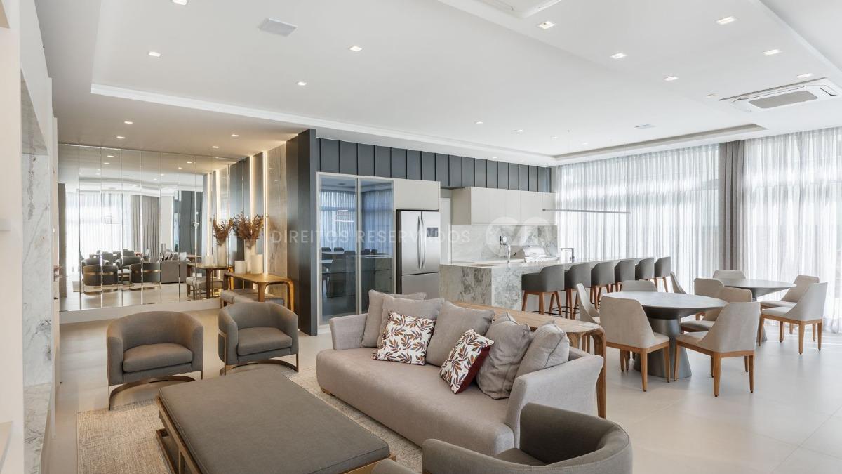 Apartamento com 4 Quartos no Grand Soleil na Meia Praia, Itapema