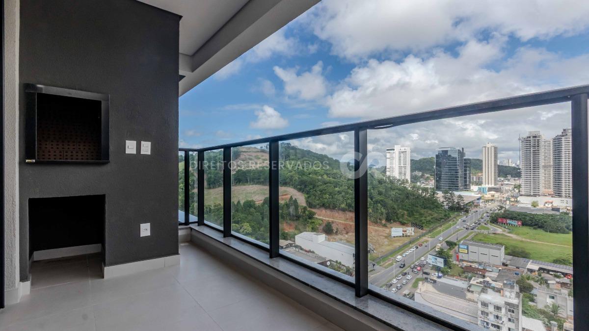 Apartamento 2 dormitórios no Brava Breeze na Praia Brava em Itajaí