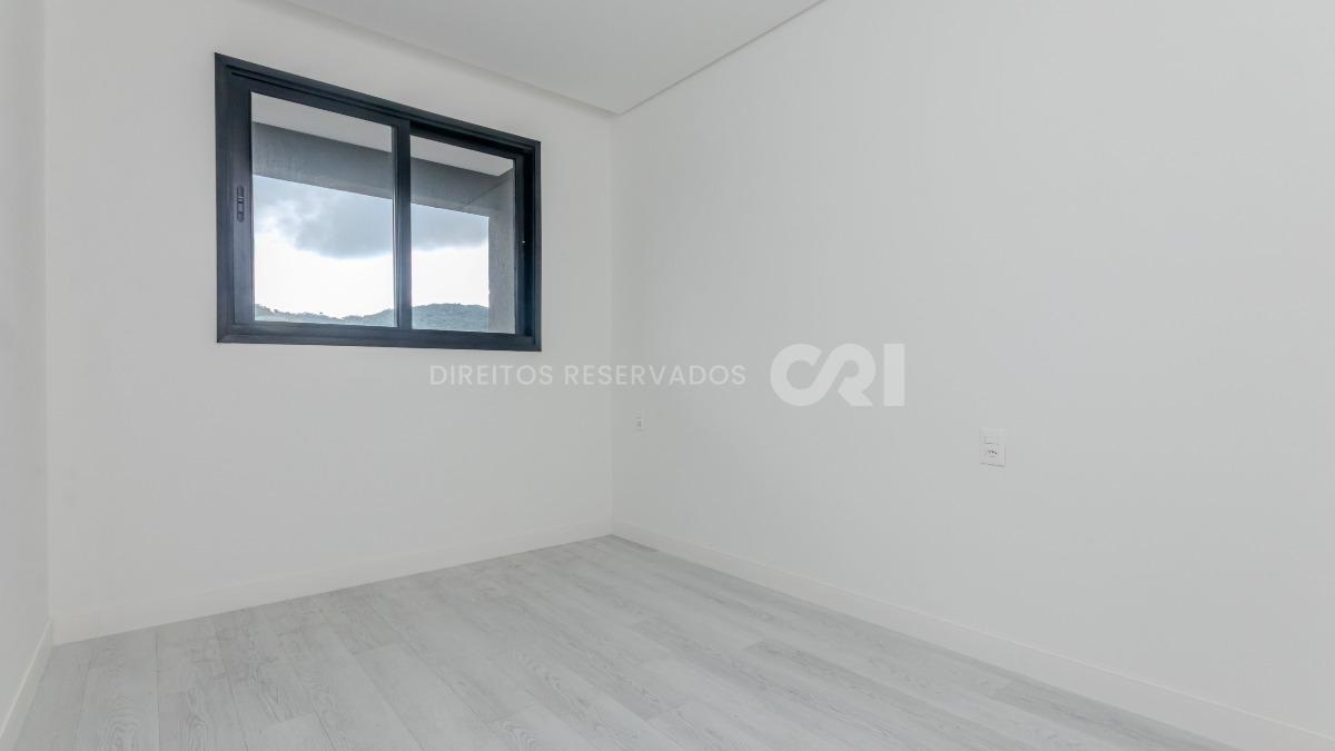 Apartamento 2 dormitórios no Brava Breeze na Praia Brava em Itajaí