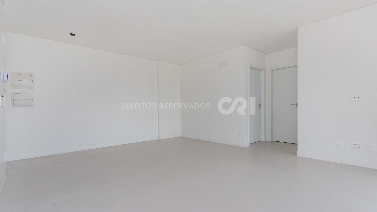 Apartamento com 2 Quartos no Brava Breeze na Praia Brava em Itajaí