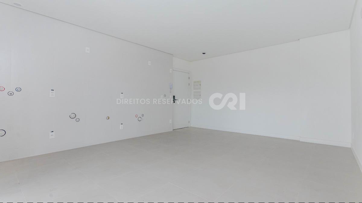 Apartamento com 2 Quartos no Brava Breeze na Praia Brava em Itajaí