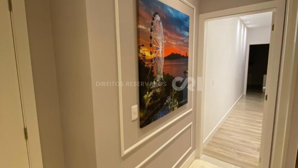 Apartamento com 3 suítes no Residencial Sans Souci no Centro de Balneário Camboriú