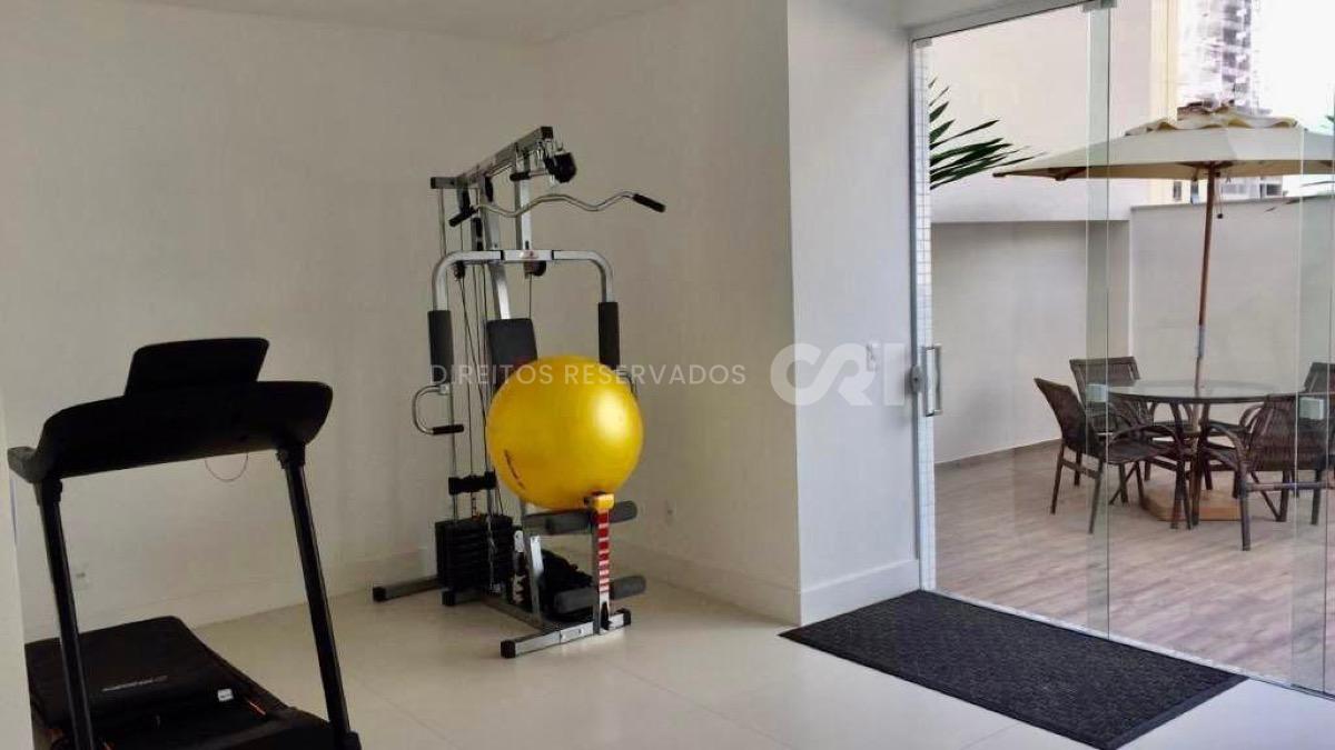 Apartamento com 3 suítes no Residencial Sans Souci no Centro de Balneário Camboriú