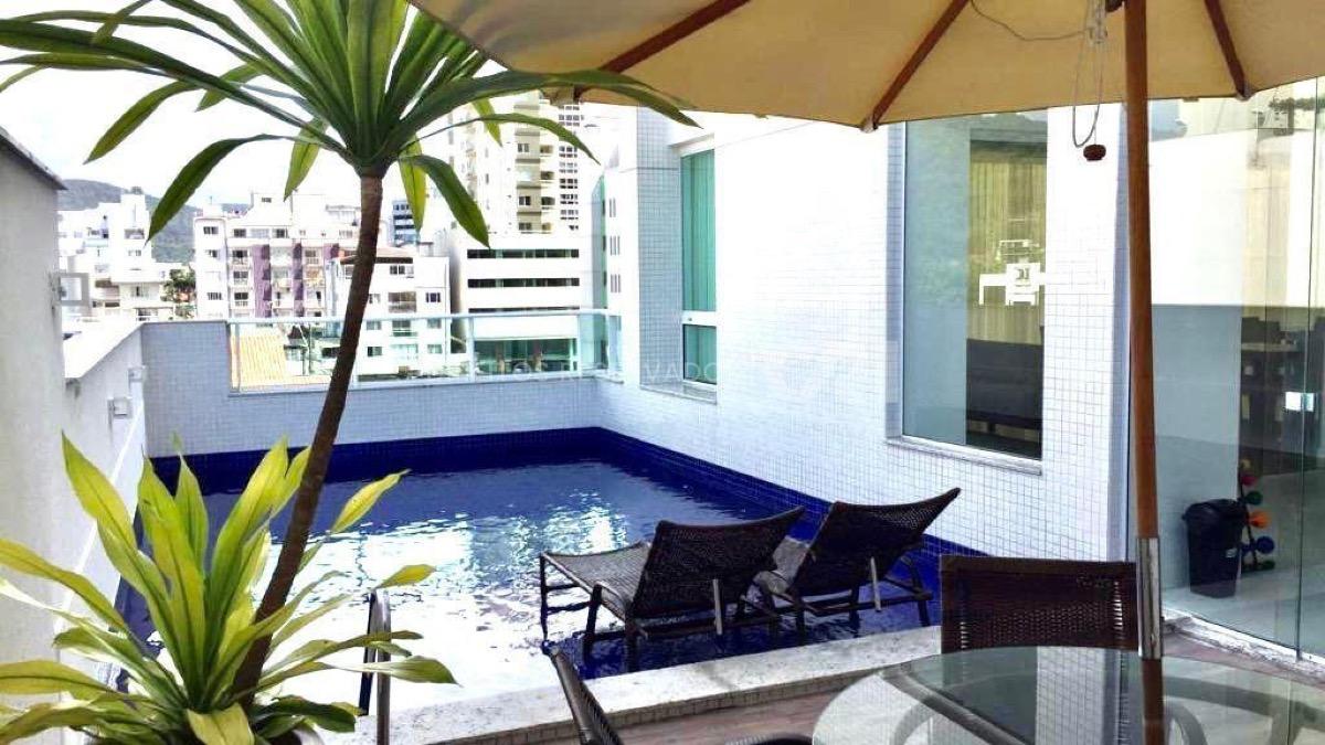 Apartamento com 3 suítes no Residencial Sans Souci no Centro de Balneário Camboriú