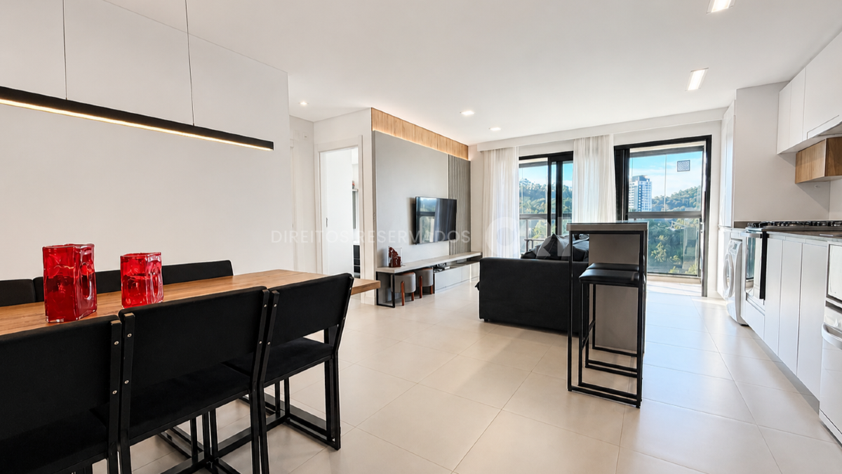 Apartamento com 2 Suítes mobiliado Brava Garden na Praia Brava em Itajaí