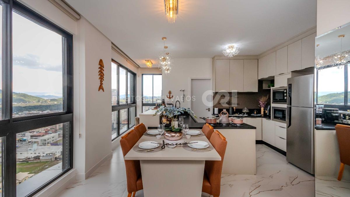 Apartamento com 2 quartos no Residencial Dom Lucca no Alto Perequê em Porto Belo