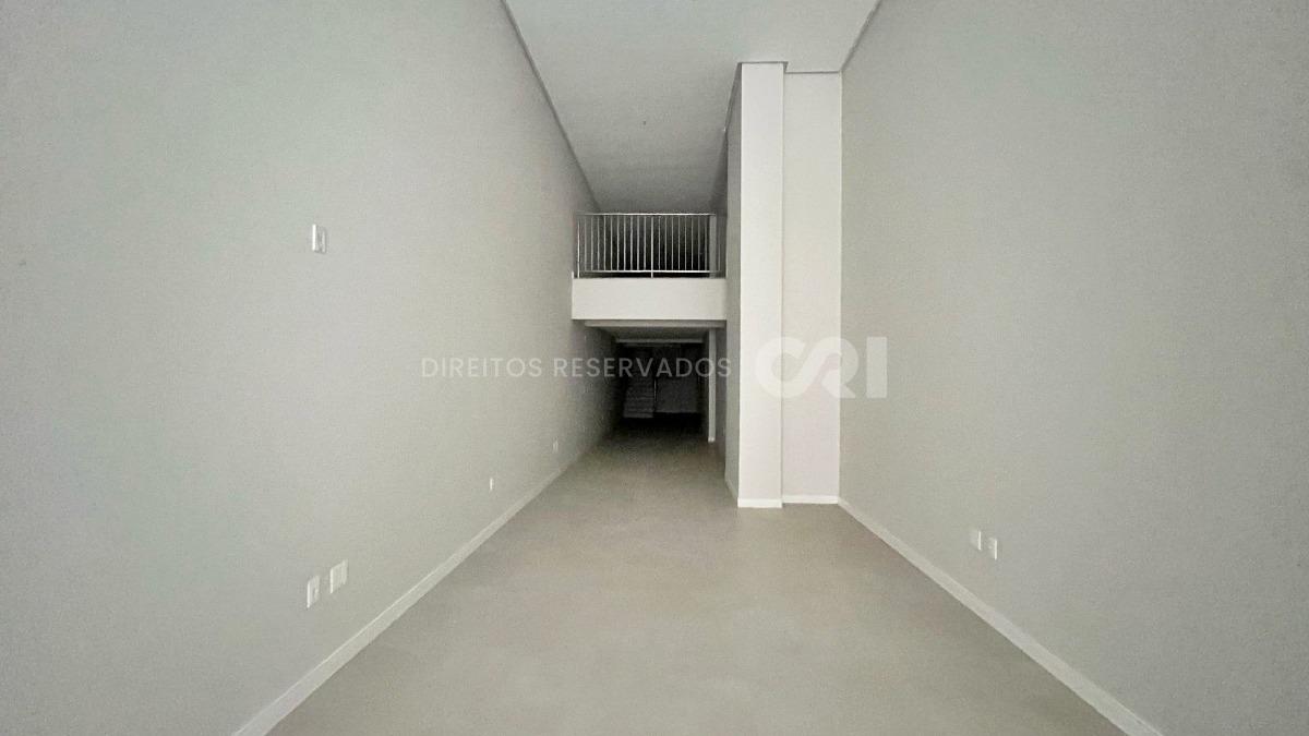 Sala comercial no edifício La Belle Tour no Centro em Balneário Camboriú