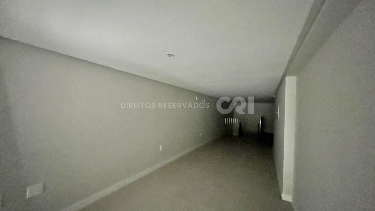 Sala comercial no edifício La Belle Tour no Centro em Balneário Camboriú